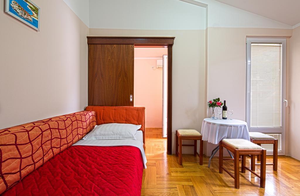 Guest House Harmonia Budva Eksteriør bilde