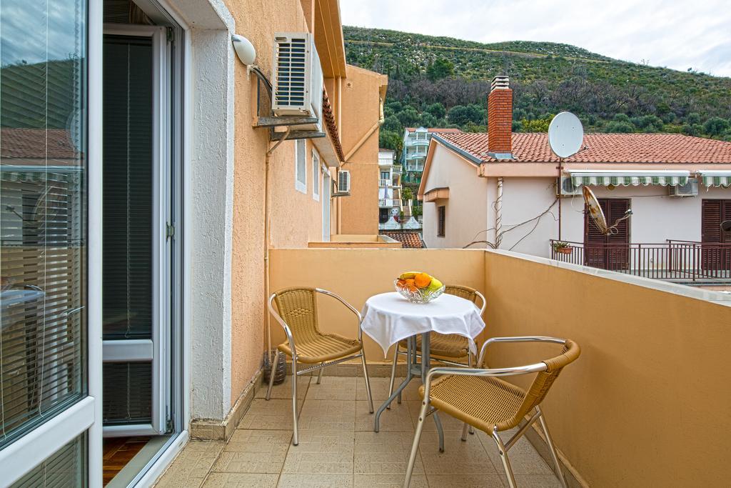 Guest House Harmonia Budva Eksteriør bilde