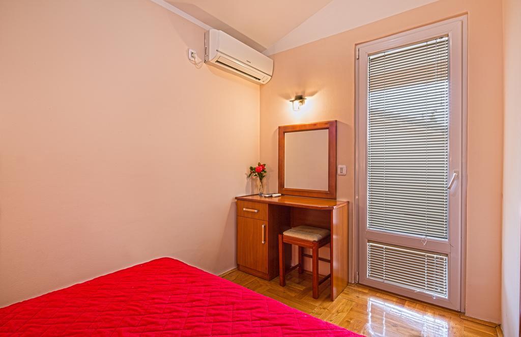 Guest House Harmonia Budva Eksteriør bilde