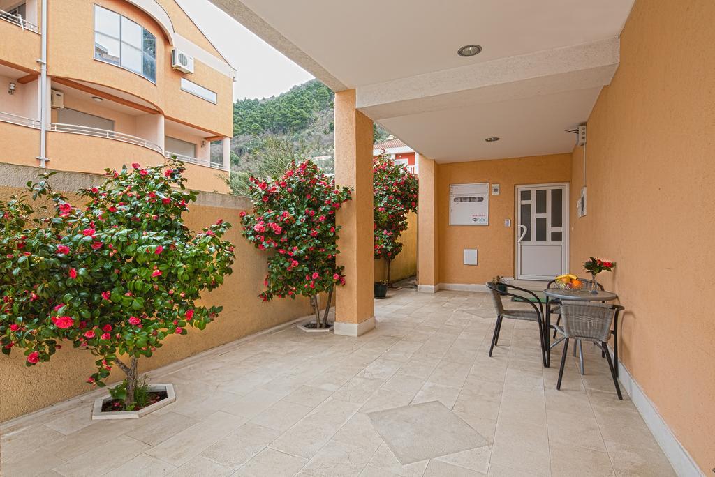 Guest House Harmonia Budva Eksteriør bilde